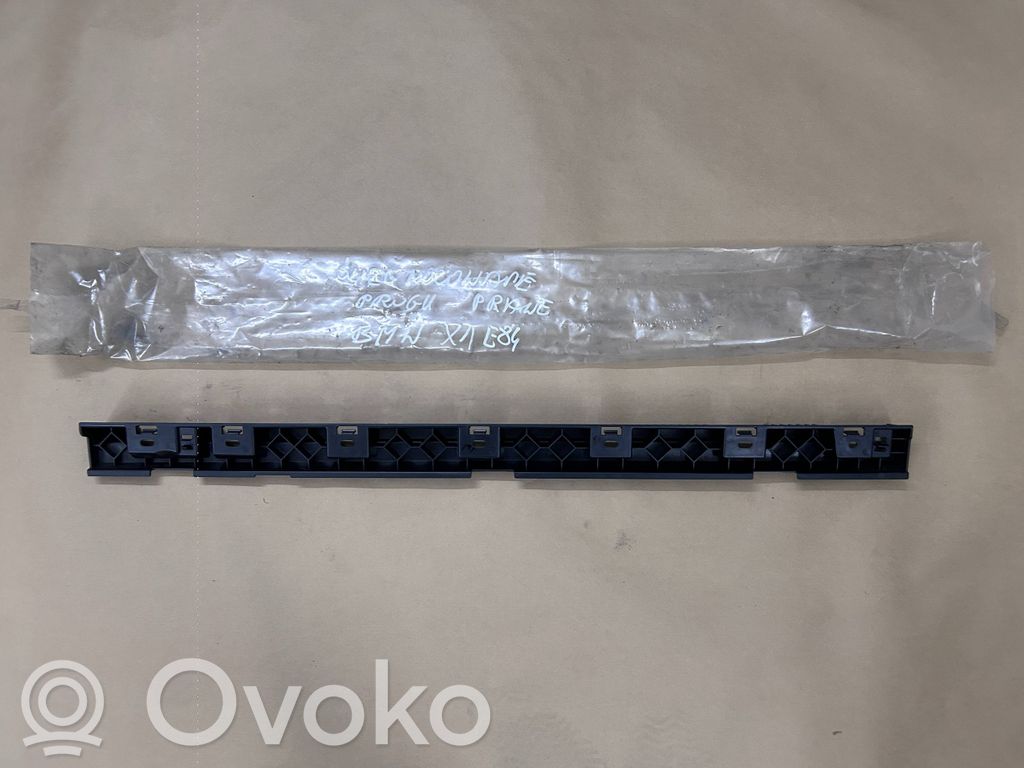 Sill supporting ledge   2991494
