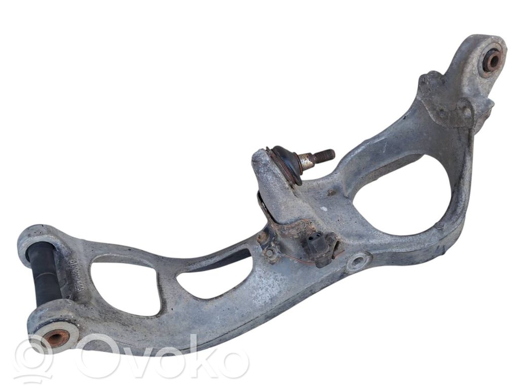 Peugeot 407 Front wheel hub spindle knuckle 