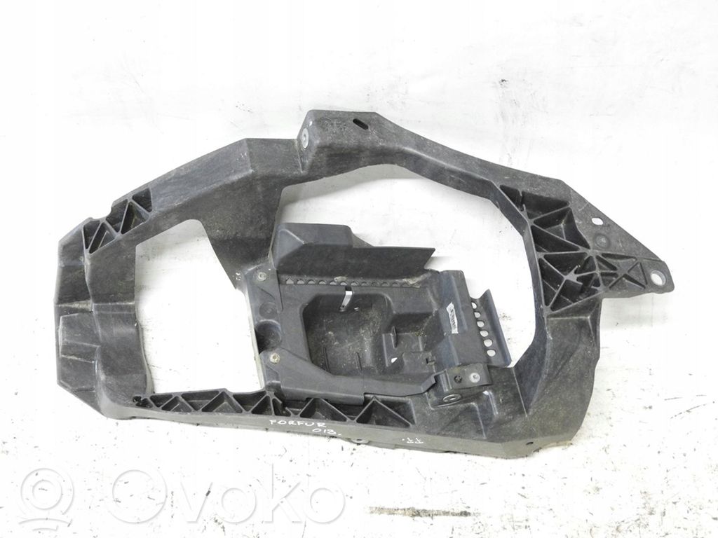 Headlight/headlamp mounting bracket   A4546201001,MN900216