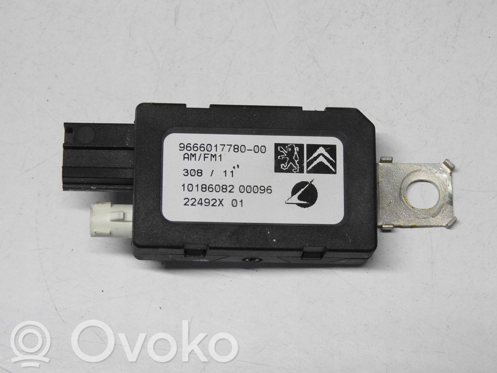 Citroen DS4 Antenos stiprintuvas 