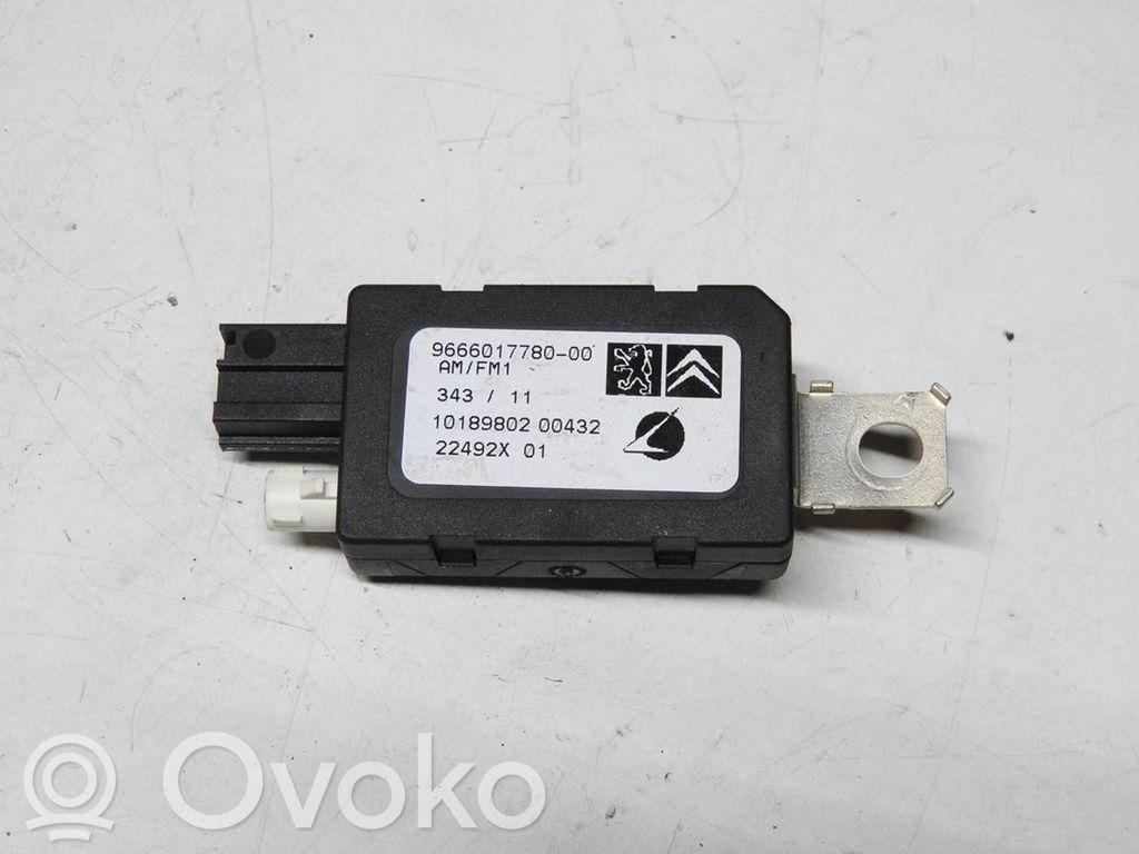 Citroen DS4 Antenos stiprintuvas 