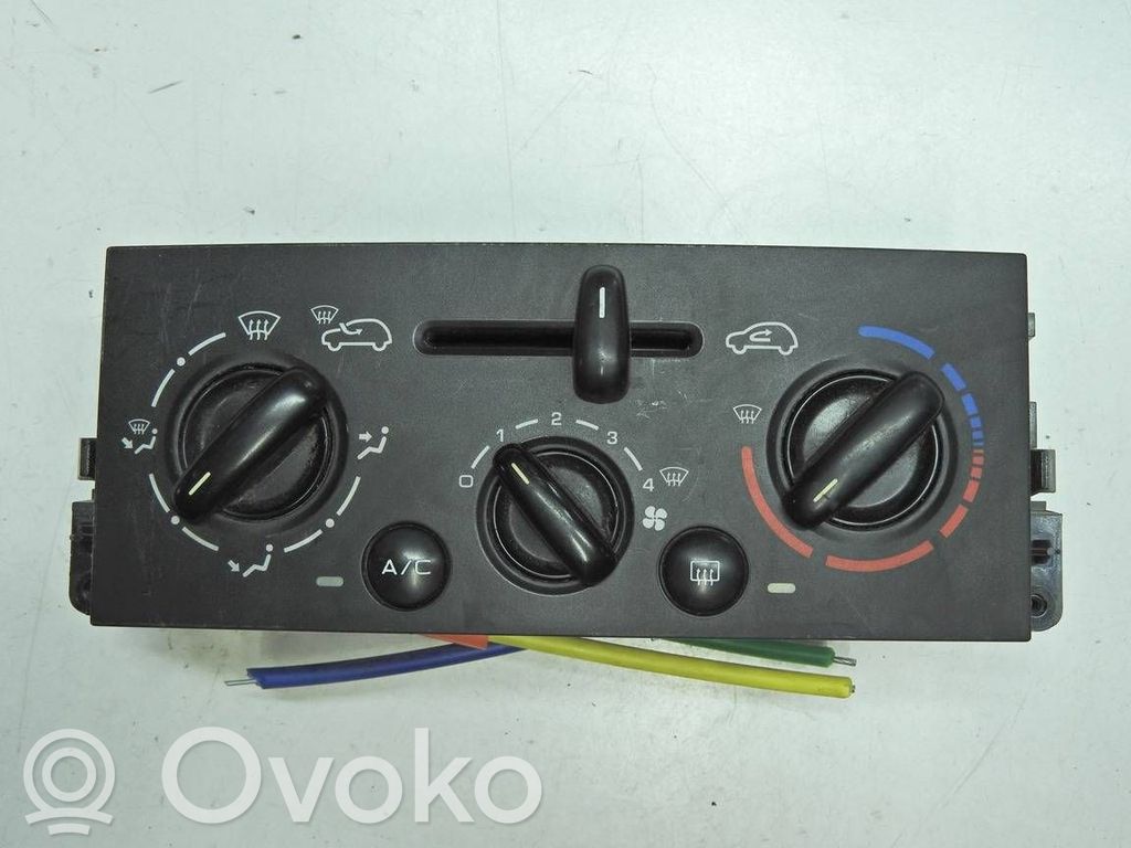 Peugeot 207 Climate control unit 