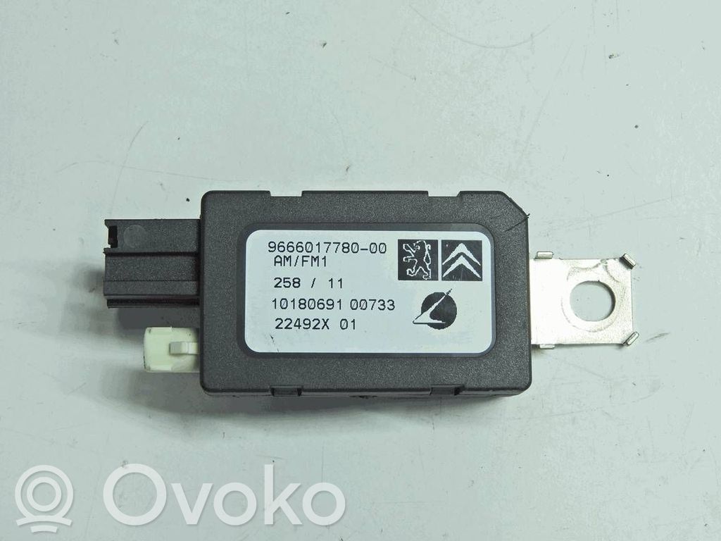 Citroen DS4 Antenos stiprintuvas 