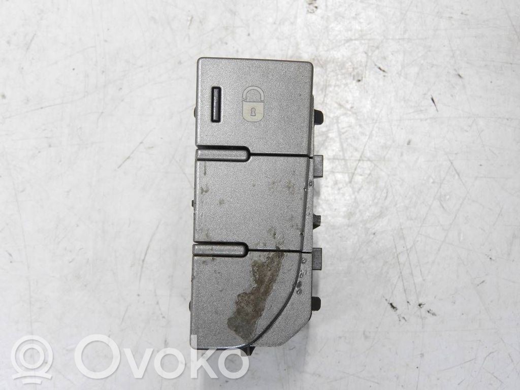 Citroen C5 Central locking switch button 