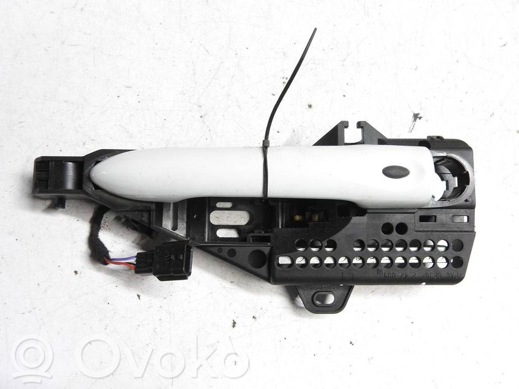 Renault Clio IV Rankena atidarymo išorinė 