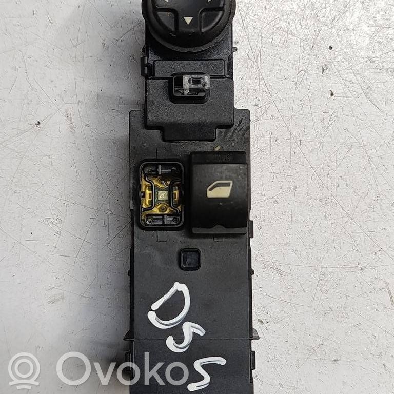Citroen DS4 Electric window control switch 