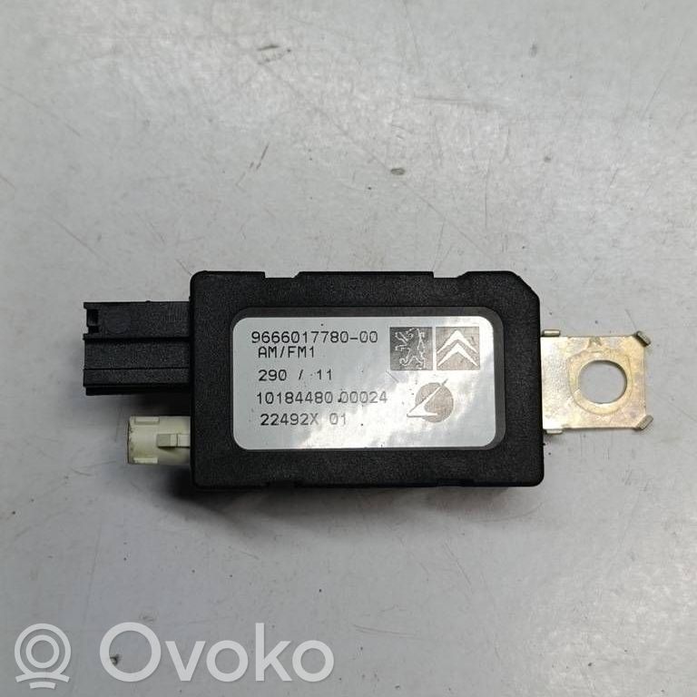 Antenos stiprintuvas   9666017780,22492X01,10184480C