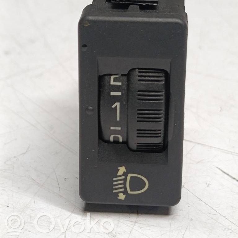 Citroen DS5 Headlight level height control switch 