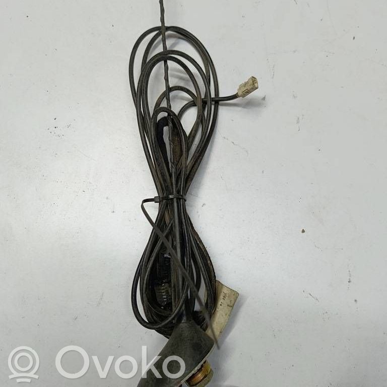 GPS-pystyantenni   9656073380,9654365180