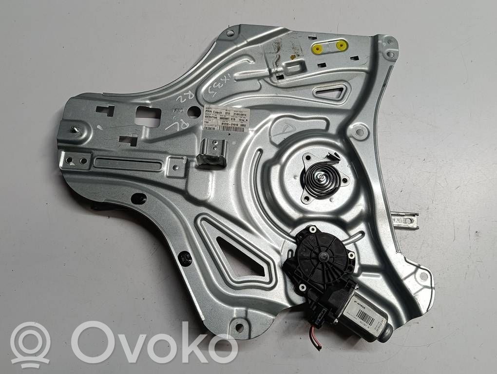 Hyundai ix35 Elektryczny podnośnik szyby drzwi przednich 