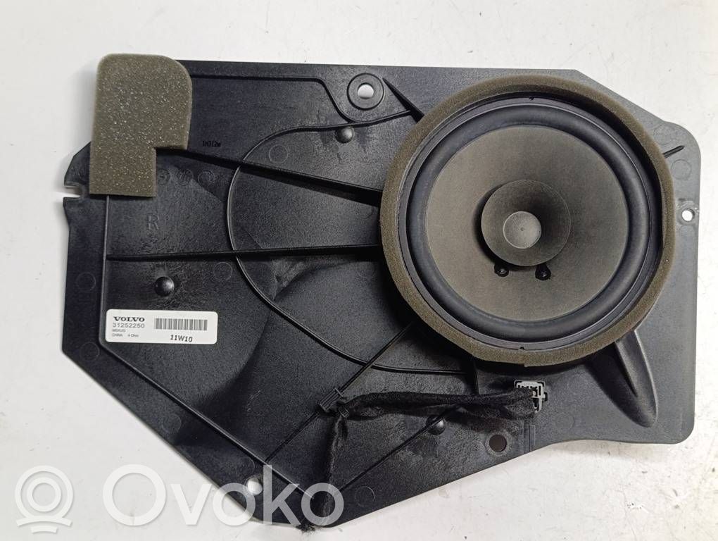 Volvo C30 Rear door speaker 