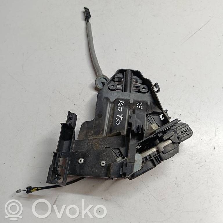 Volvo V40 Zamek drzwi tylnych 
