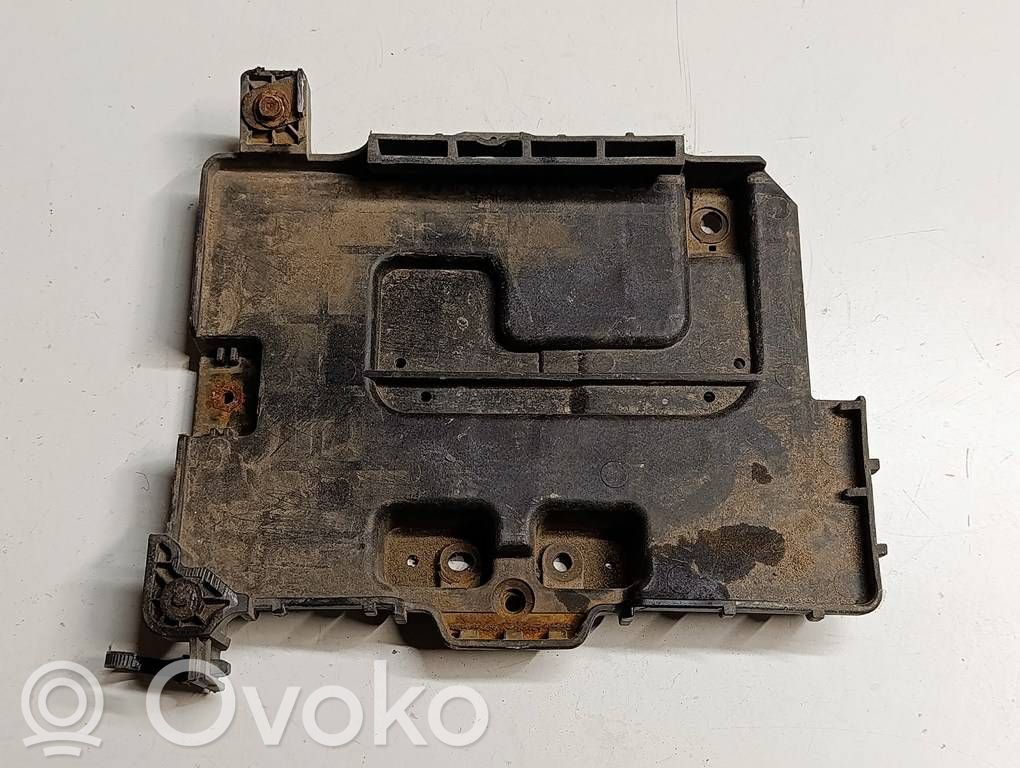 Hyundai i30 Battery tray 