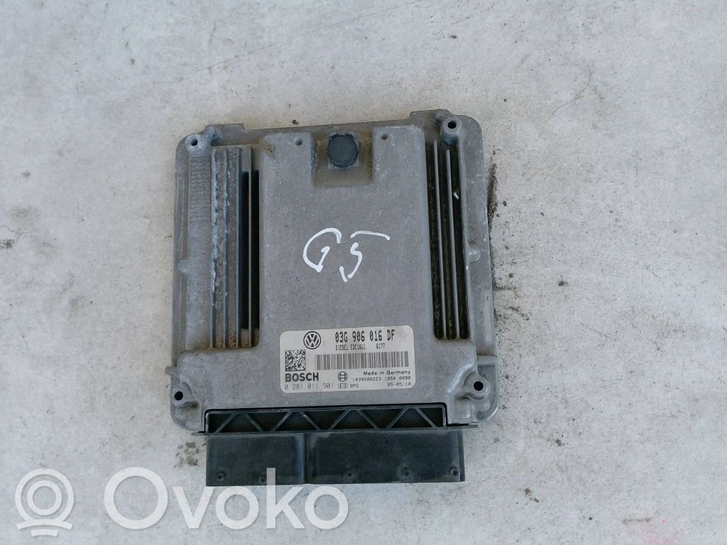 Volkswagen Golf V Engine control unit/module 