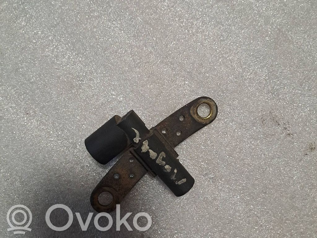 Kampiakselin asentoanturi