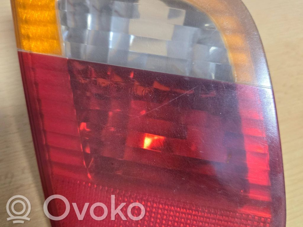 BMW 3 E46 Tailgate rear/tail lights 