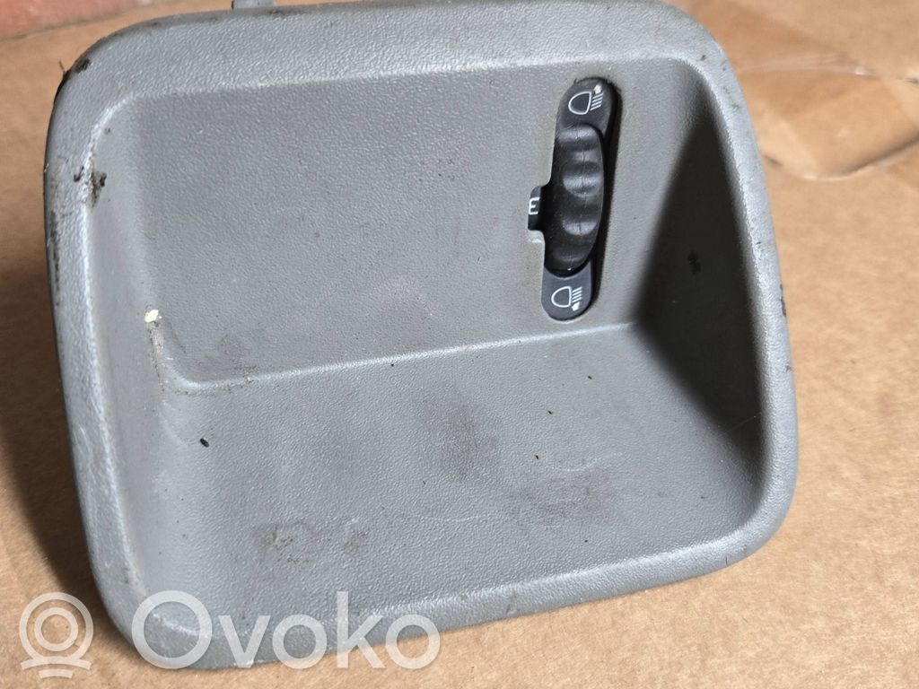 Headlight level height control switch   91168902,8200184608
