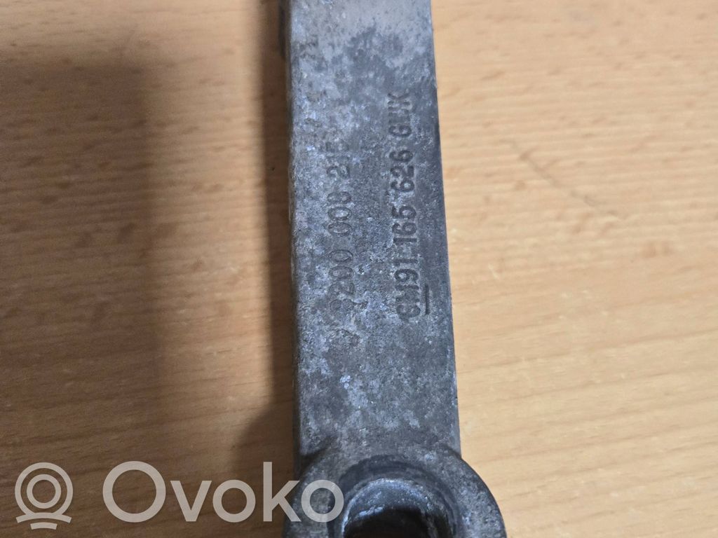 Opel Vivaro Engine mounting bracket 