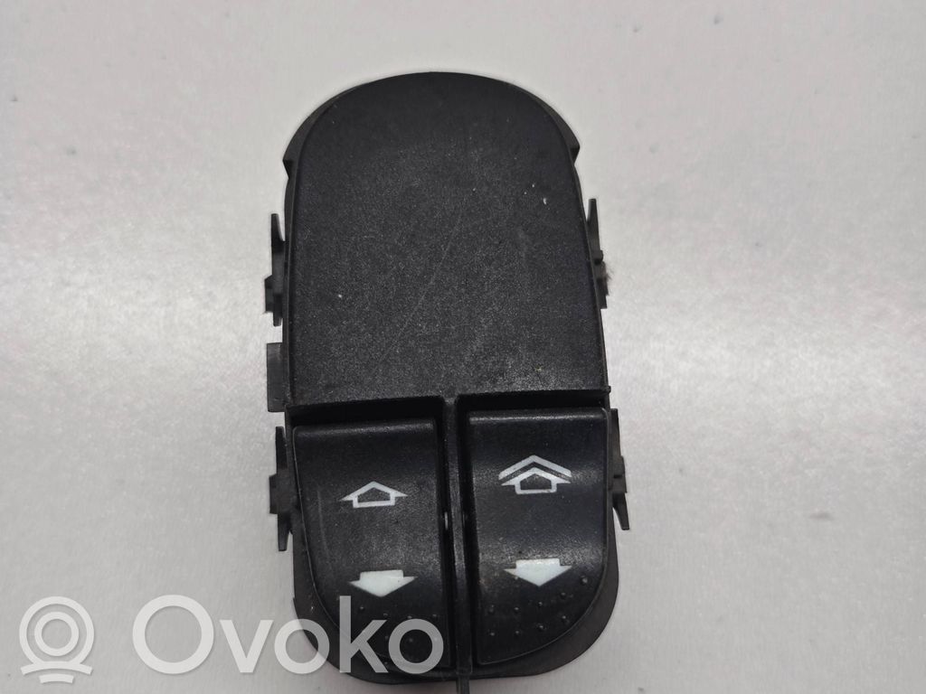 Ford Focus Electric window control switch 