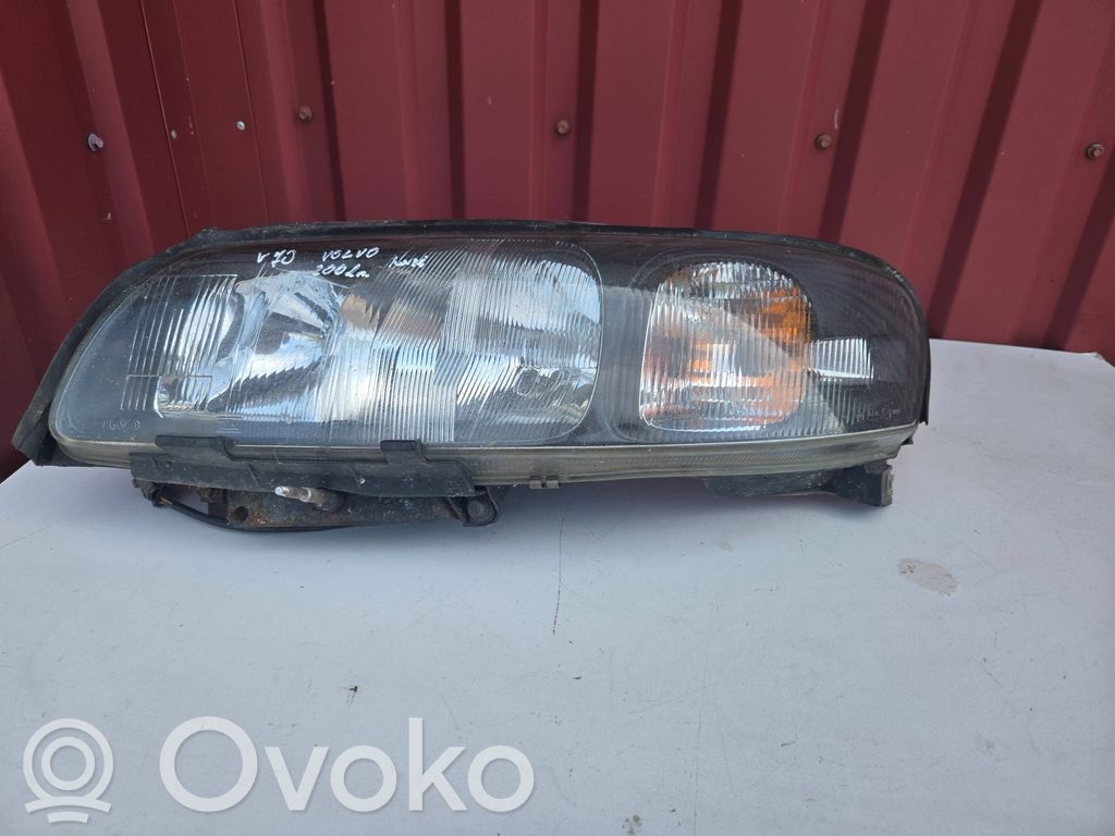 Volvo V70 Headlight/headlamp 