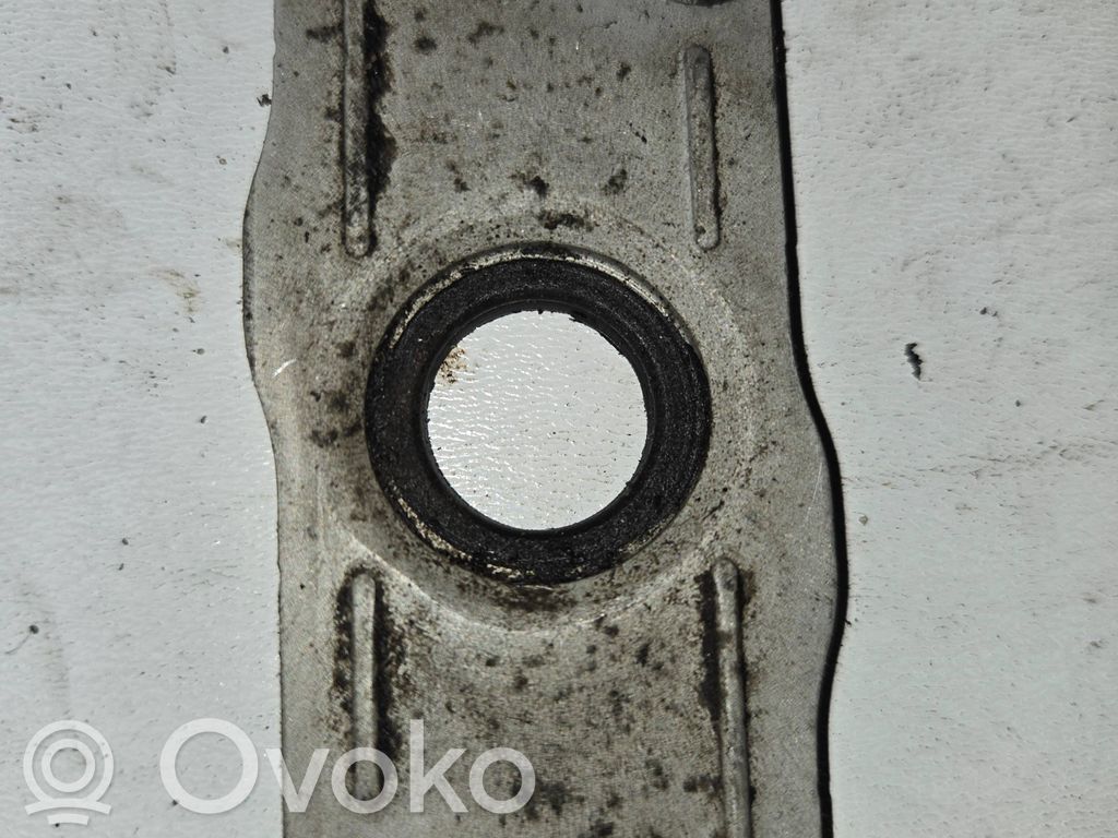 Audi A6 S6 C6 4F Fuel Injector clamp holder 
