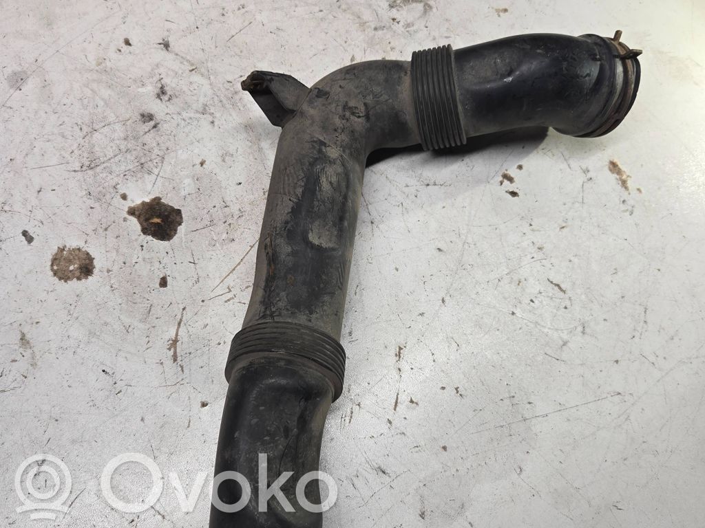 Volkswagen Caddy Luftansaugkanal-Teil 
