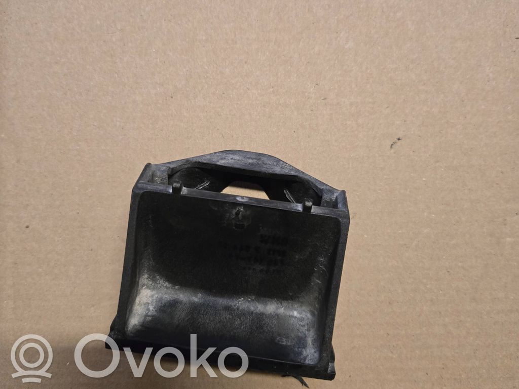 Uchwyt / Mocowanie chłodnicy   7593779