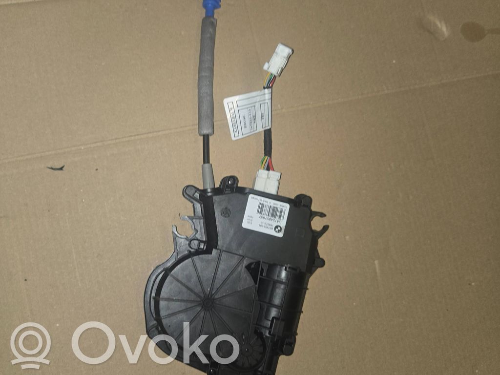 BMW X3 F25 Aizmugurējā pārsega pievilcējs 