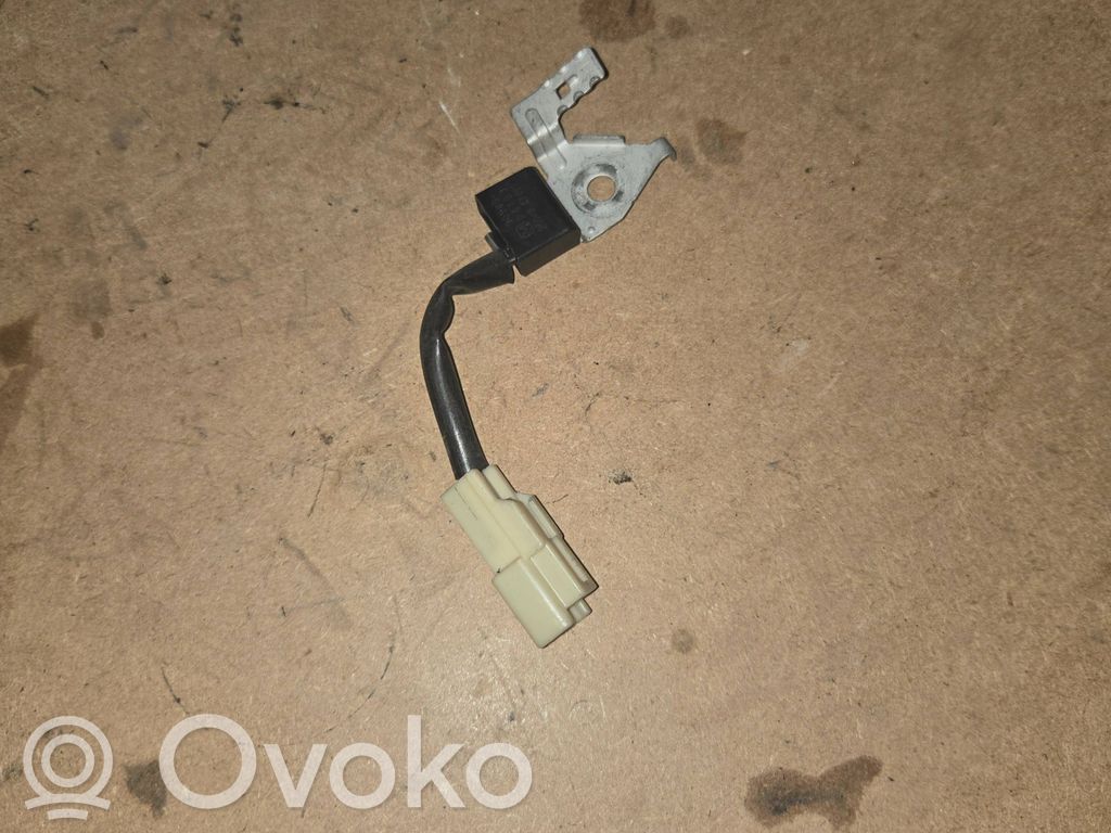 Toyota Corolla Verso E121 Muu rele 