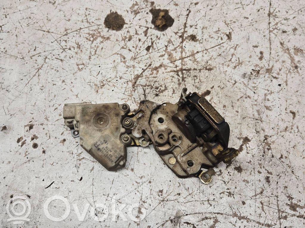 Nissan Terrano Front door lock 