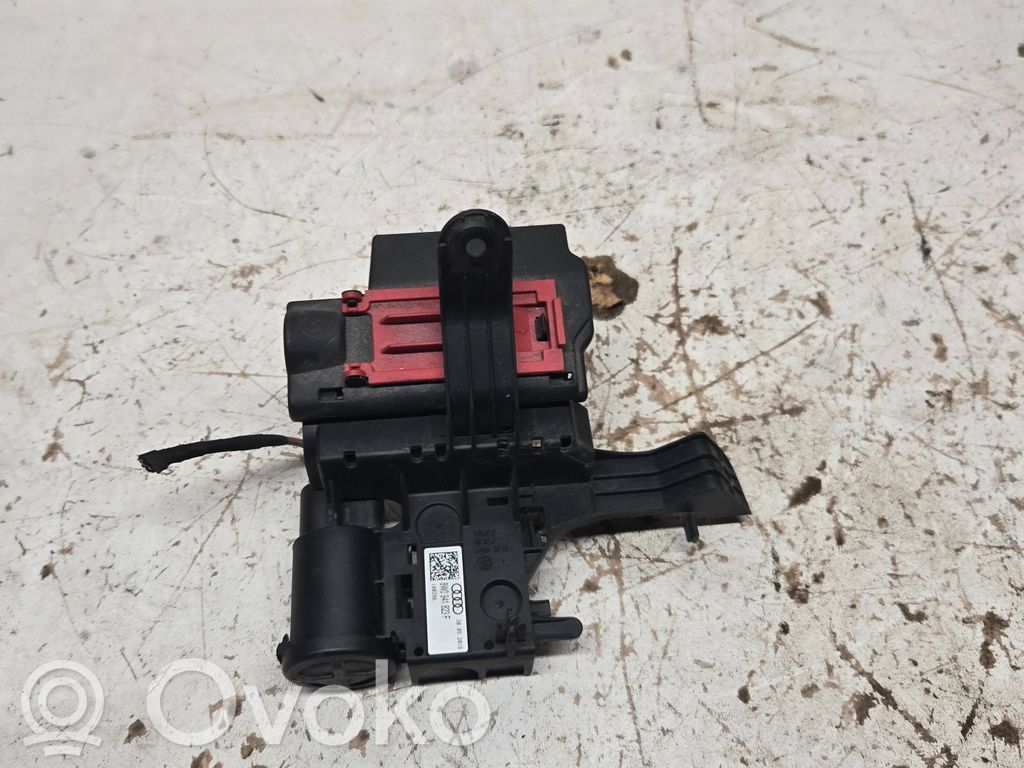 Audi A4 S4 B9 Current control relay 