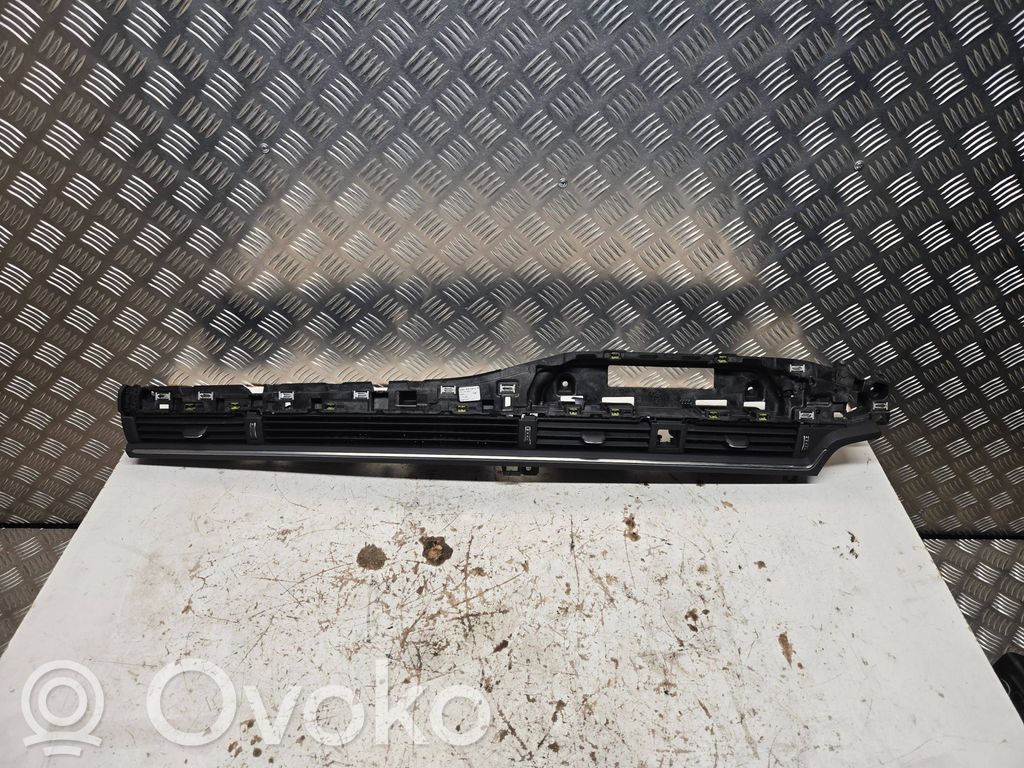 Audi A4 S4 B9 Dysze / Kratki środkowego nawiewu deski rozdzielczej 