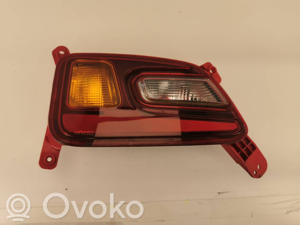 Hyundai Kona I Luz trasera/de freno 