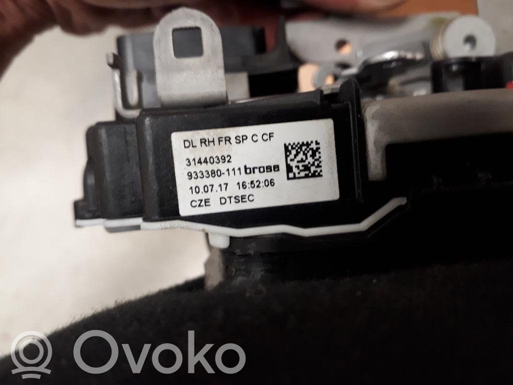 Volvo V40 Etuoven lukko