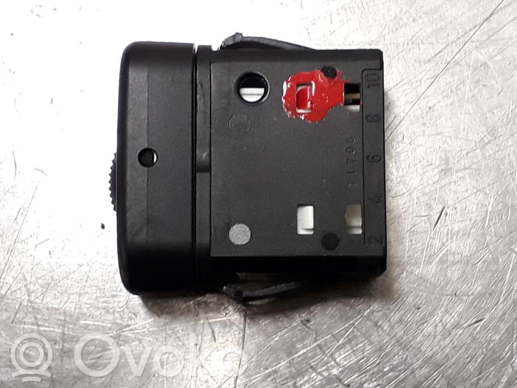 Mercedes-Benz Sprinter W906 Interruptor de control del panel de luces