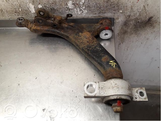 Lexus IS 220D-250-350 Querlenker Achsschenkel vorne