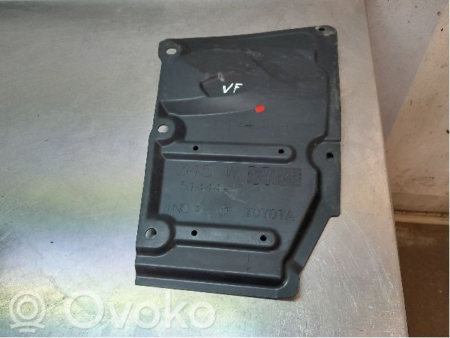 Toyota Auris E180 Muu ulkopuolen osa 