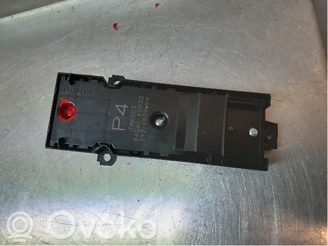 Toyota Yaris XP210 Electric window control switch 