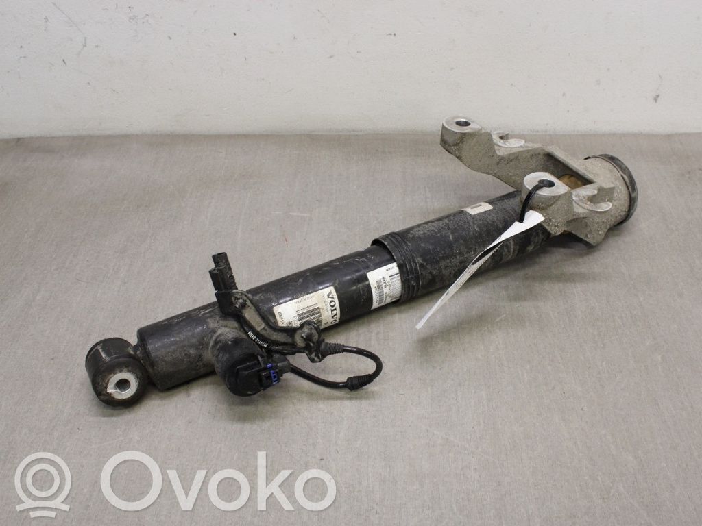 Volvo S90, V90 Stoßdämpfer hinten 