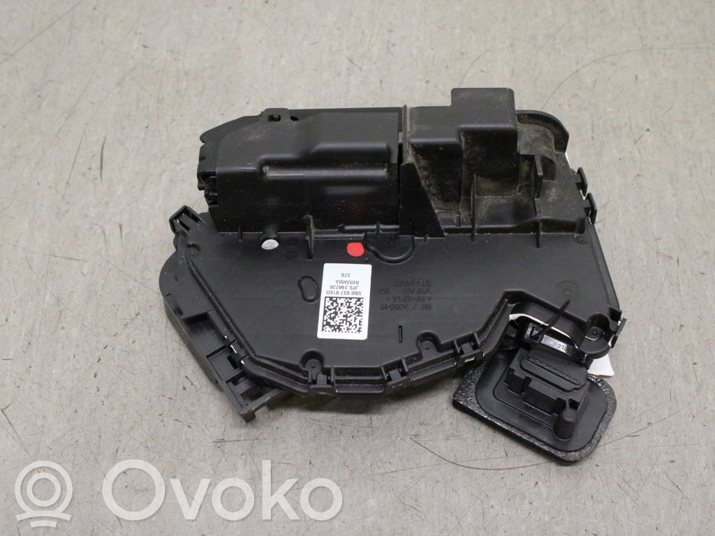 Volkswagen PASSAT B8 Etuoven lukko