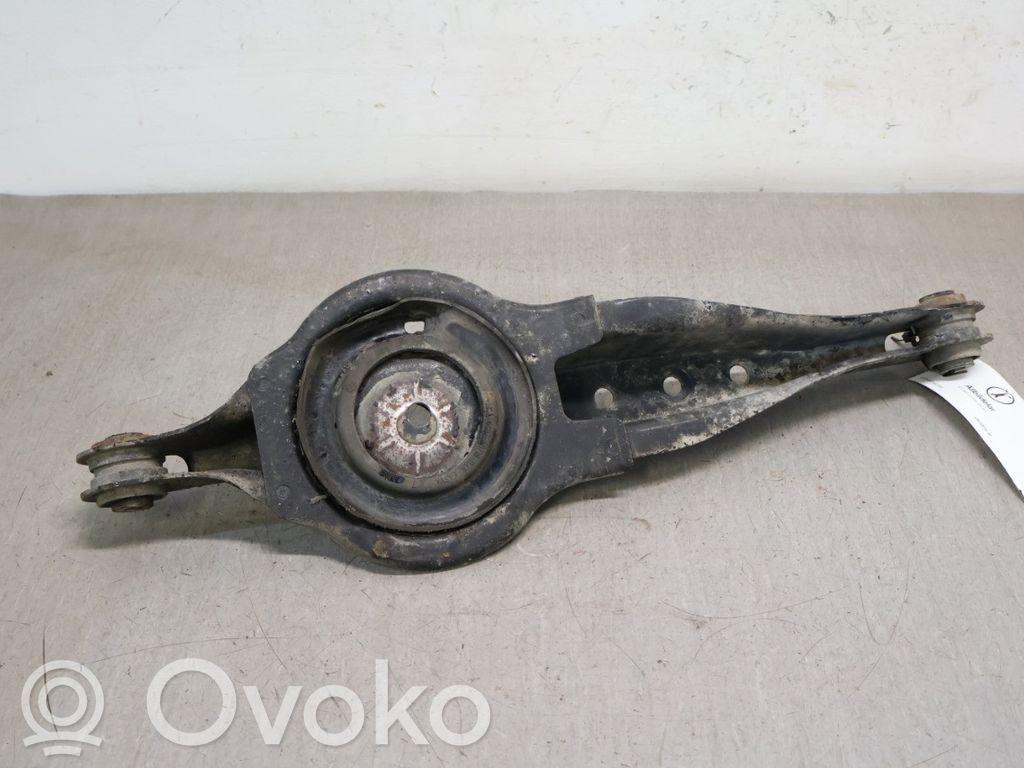 Volvo V60 Takatukivarsi