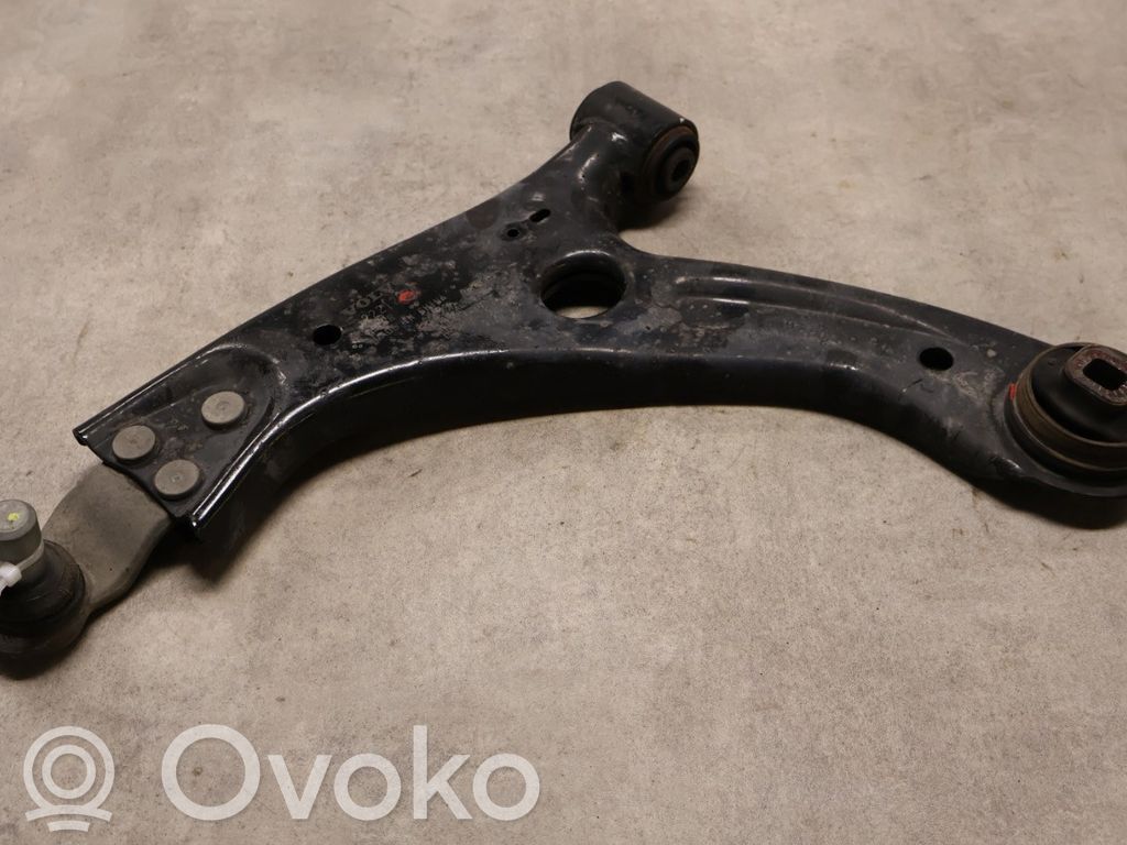 Volvo XC40 Front lower control arm/wishbone 