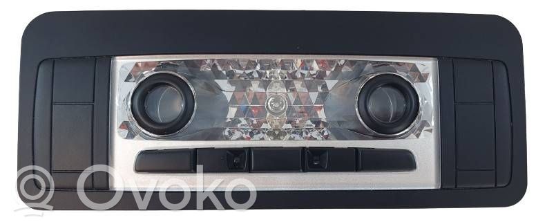 Etuistuimen valo   9137475