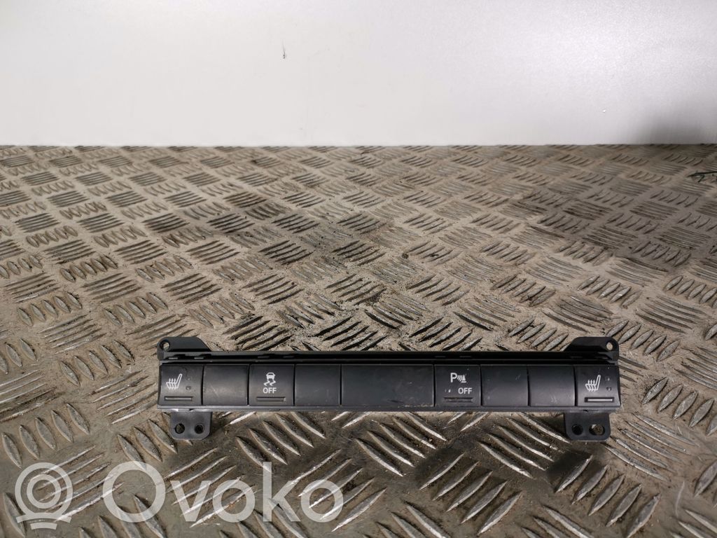 Jeep Grand Cherokee (WK) Seat heating switch 