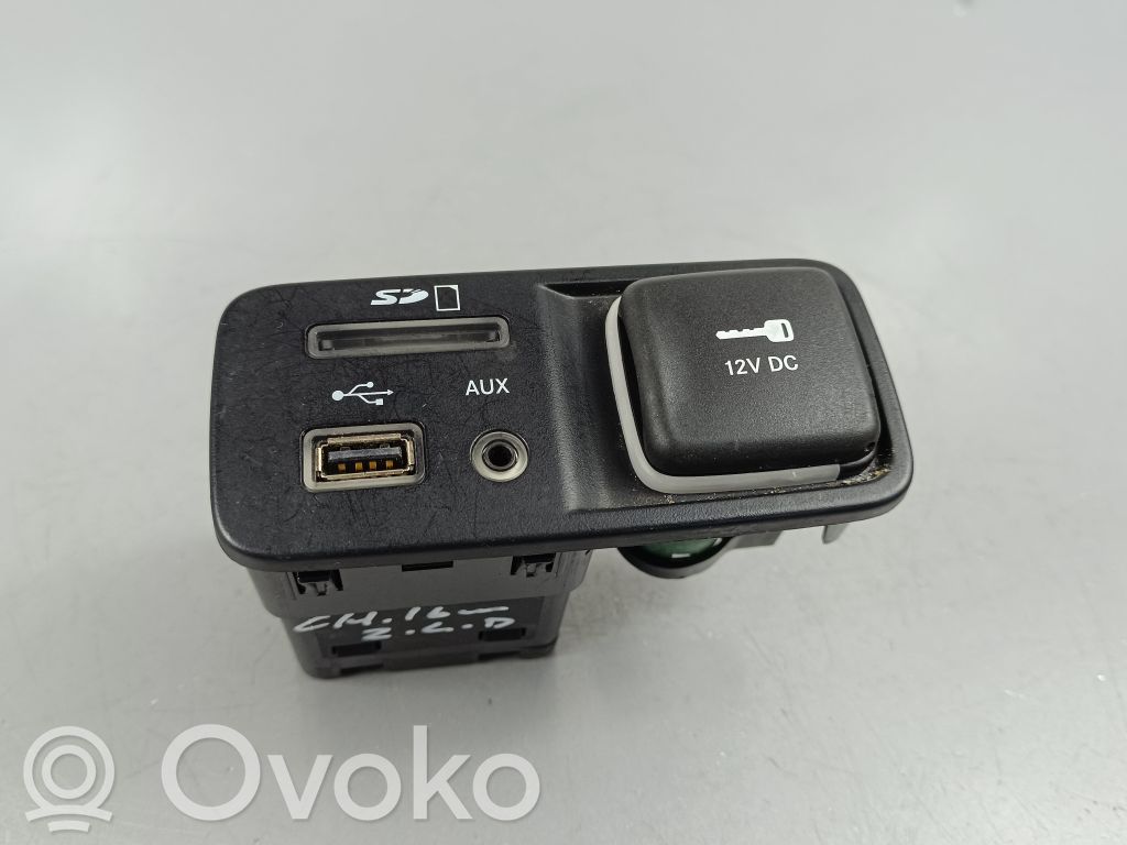 Jeep Cherokee USB control unit 