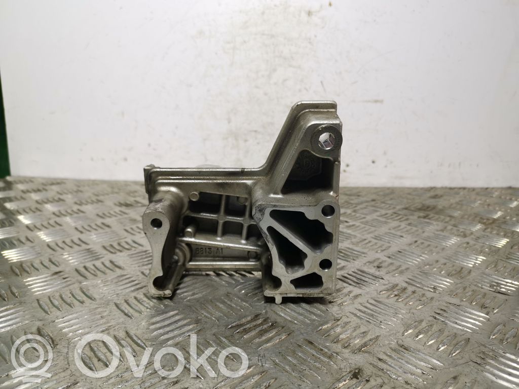 Jeep Compass Engine mounting bracket 