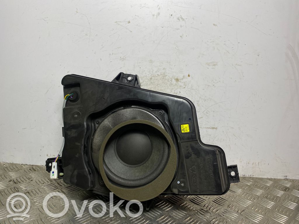 KIA Sorento Enceinte subwoofer 