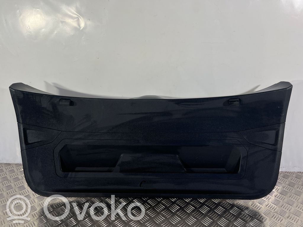 Seat Arona Poszycie / Tapicerka tylnej klapy bagażnika 