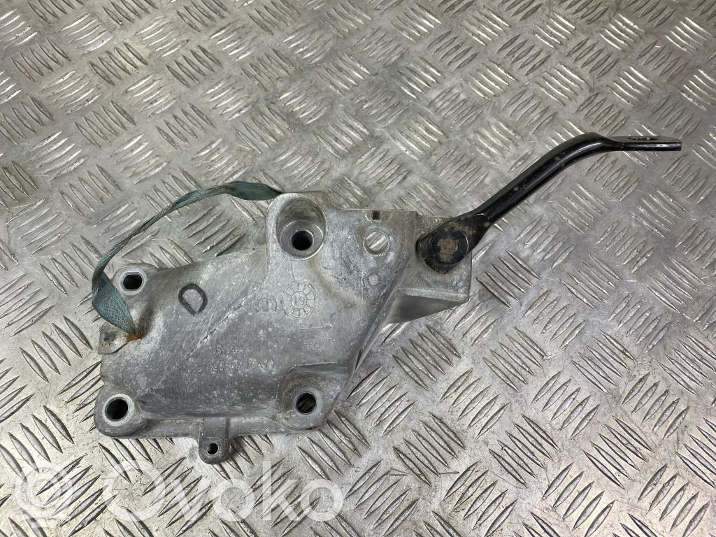 Jeep Grand Cherokee Engine mounting bracket 