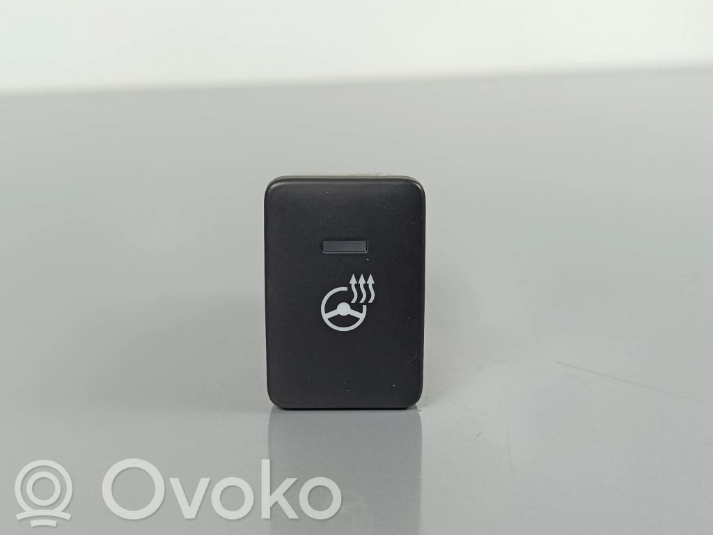Mitsubishi Eclipse Cross Commutateur du volant chauffant 